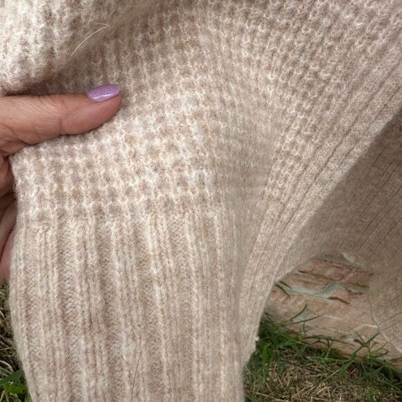 Classic Cream Open-Front Sweater by Express - Picture 6 of 8